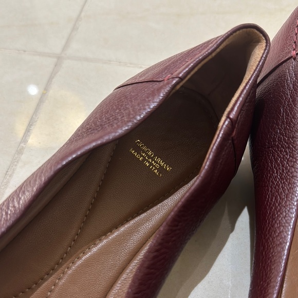 Giorgio Armani Elegant Burgundy Pebble Leather Loafers size 39.5 - Picture 6 of 7